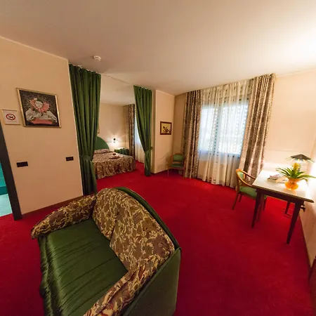 Hotel Tessarin 3*