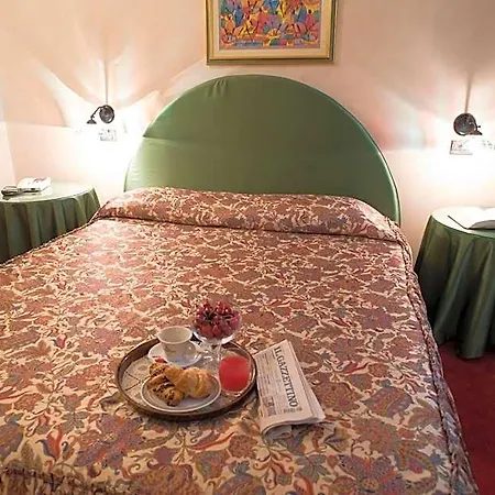 Tessarin Hotel