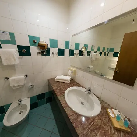Tessarin Hotel