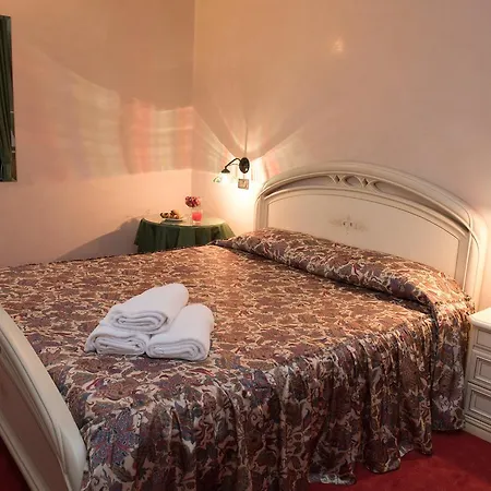 Tessarin Hotel